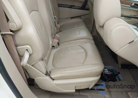 2010 Buick Enclave 2Xl z USA, uszkodzony, nr VIN 5GALRCED5AJ186020